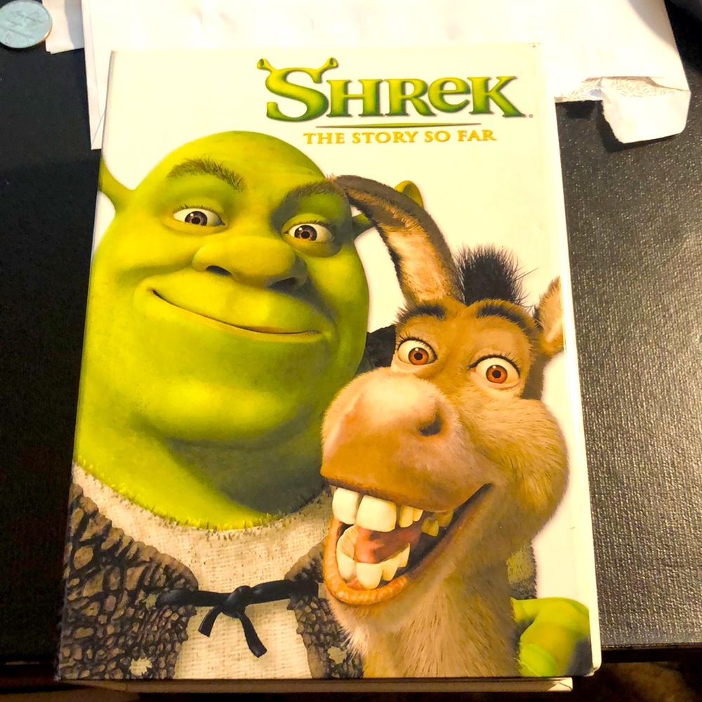 Shrek The Story So Far DVD Box Set - Shrek 1, 2 and 3D with bonus disc